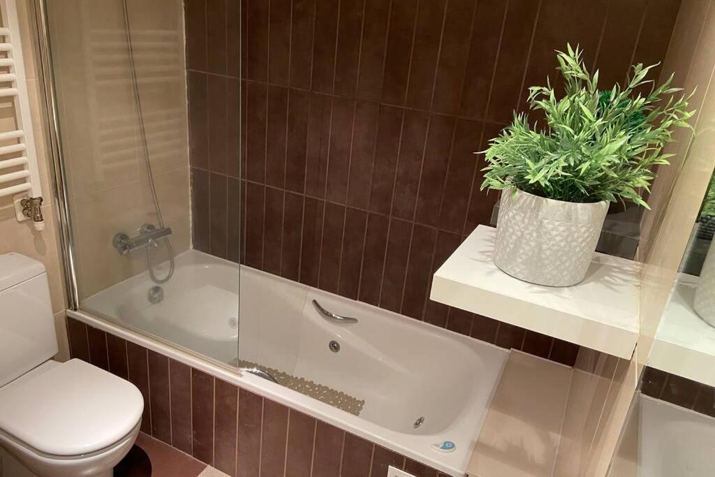 Apartamento Con Gran Jardin Privado Figueres (Girona) Exterior photo